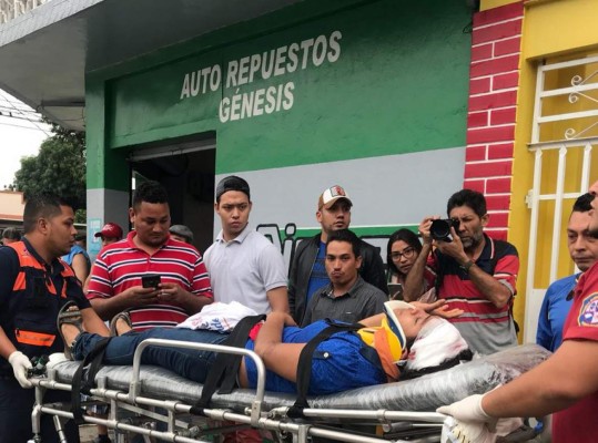 Al menos once personas resultan heridas en accidente de busito en San Pedro Sula