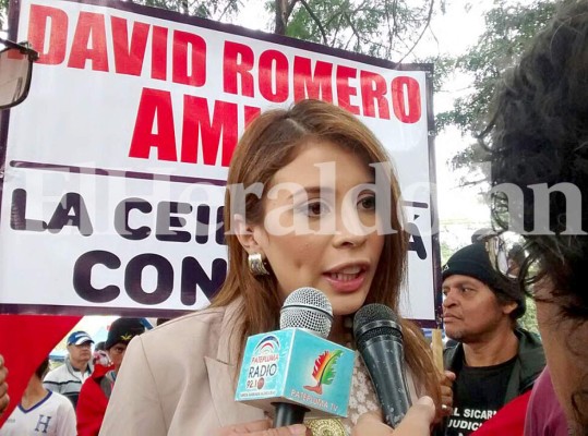 Iroshka Elvir también apoya a David Romero