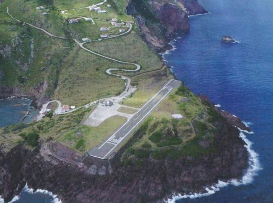 Los aeropuertos más peligrosos del mundo y cómo Toncontín está a punto de salir de la lista (FOTOS)