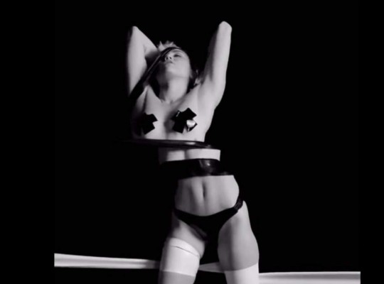 Miley Cyrus estará en festival porno