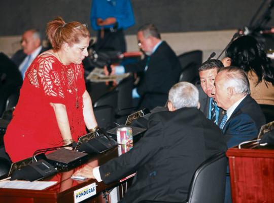 CN aprobó Ley Fundamental de Educación