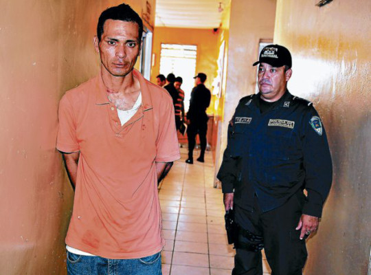 Salvaje ataca a golpes a su hijo de seis meses