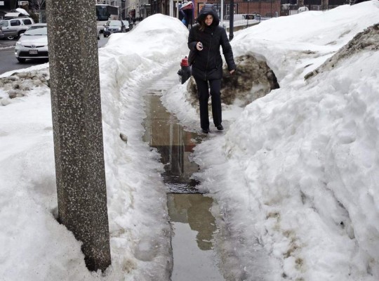 Boston rompe récord histórico de nieve