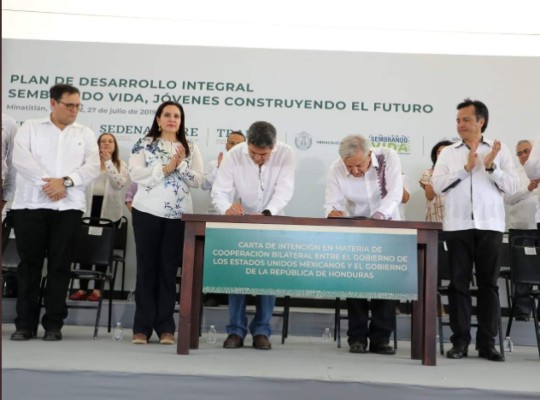 FOTOS: 10 datos sobre la visita de Juan Orlando Hernández a López Obrador en México