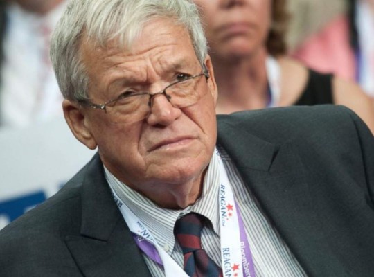 Expresidente de la Cámara de EEUU demandado por USD 1,8 millones por abuso sexual a menor