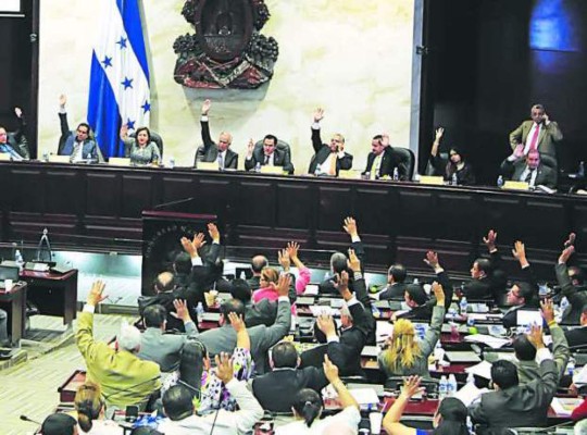 CN podría aplicar juicio político a los concejales