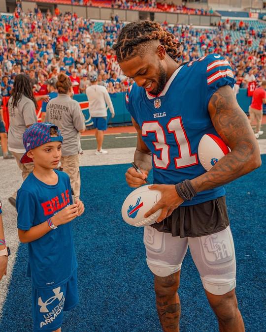 Damar Hamlin, su vida antes de sufrir colapso en juego de la NFL