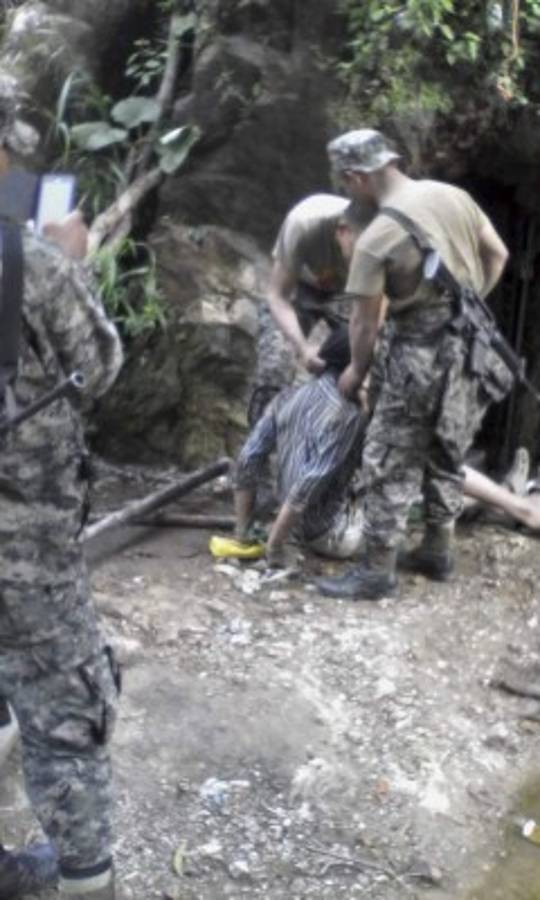 Mineros denuncian torturas por parte de militares