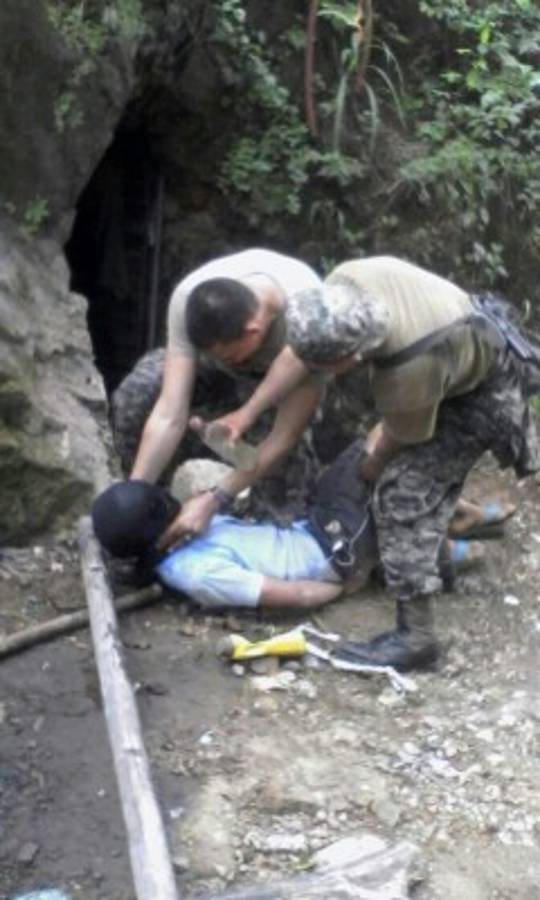 Mineros denuncian torturas por parte de militares