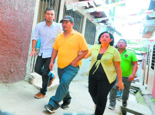 Paola solo le pidió 20 lempiras a la abuela y se largó sin decir adiós