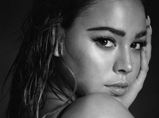 Así luce Danna Paola, actriz de 'Élite', sin maquillaje