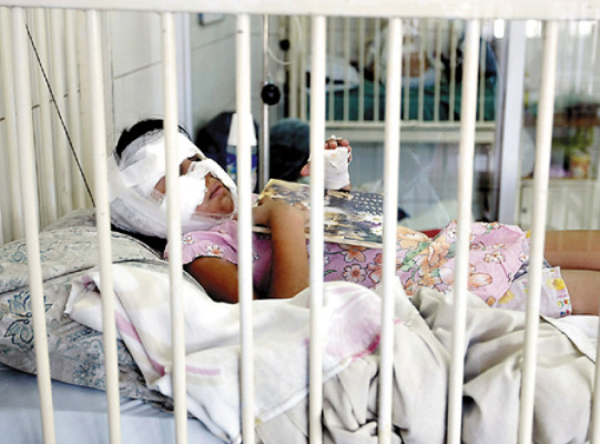 Dar pólvora a los niños es un delito