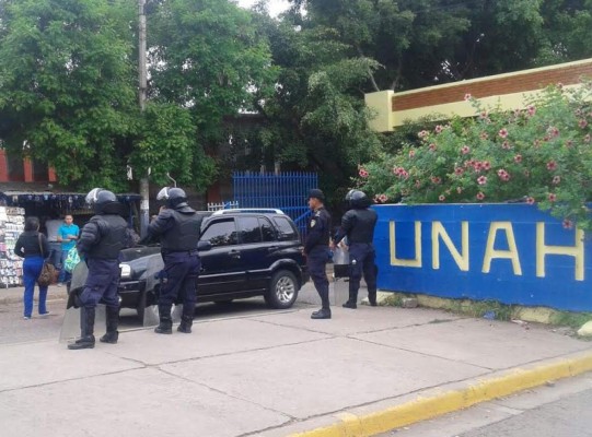 UNAH procede legalmente contra jóvenes que se tomaron edificio