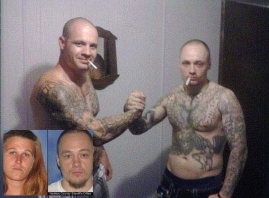 Murió de sobredosis y posaron para Facebook con su cadáver