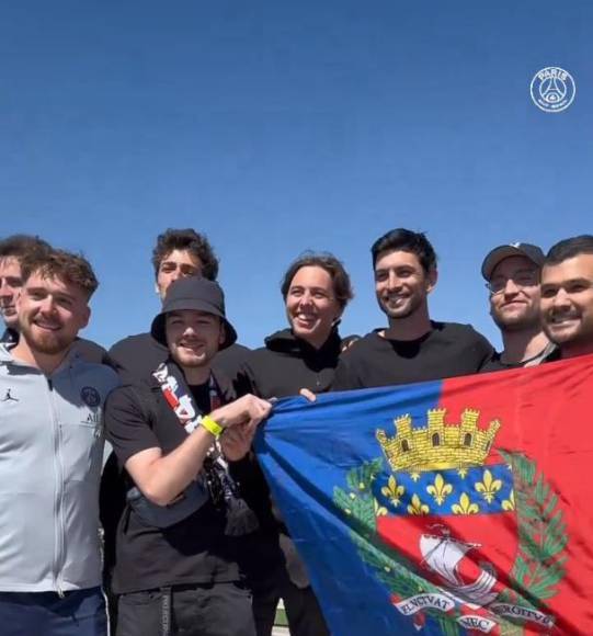 Atacan bus del Barcelona y ambiente hostil para Dembélé