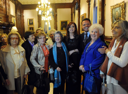 Luis Miguel, Abuelas de Plaza de Mayo y Cristina Kirchner juntos