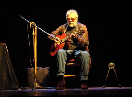 Facundo Cabral, las lecciones de la vida hecha poesía