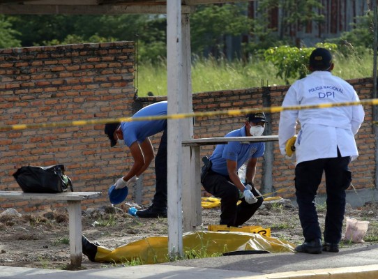 Reclusos habrían ordenado crimen del subdirector de la PNMAS