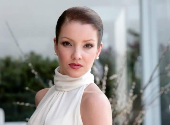 Muere exesposo de Karla Álvarez