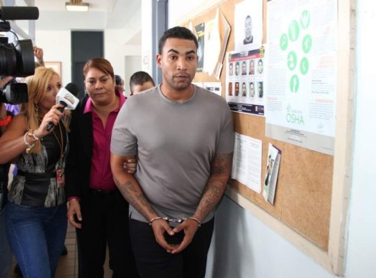 Don omar paga y sale en libertad