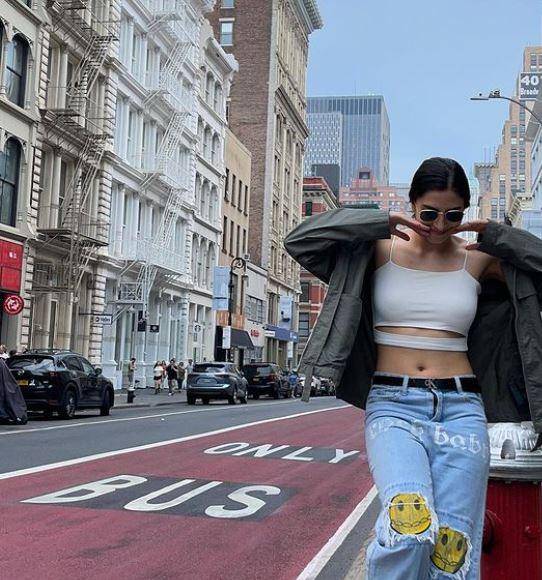 Or Abraham: la bella y “armada” guardaespaldas de JLo