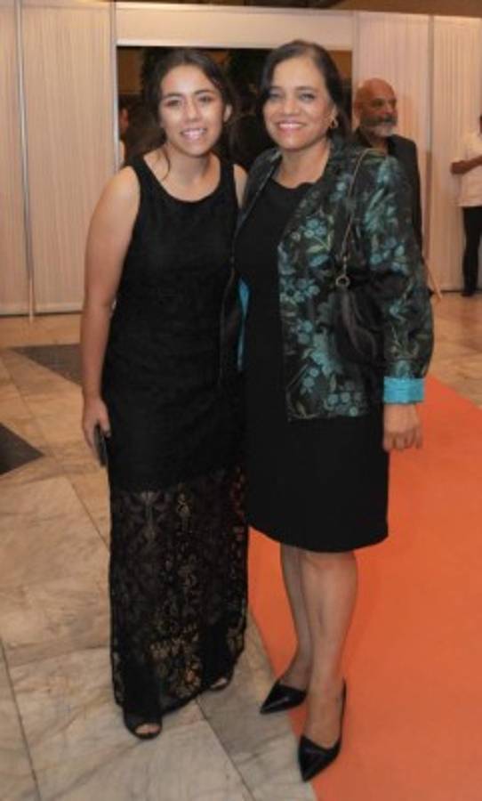 Elegante coctel para festejar el séptimo arte