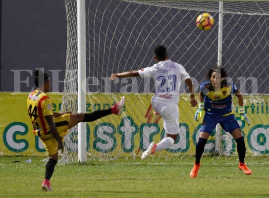 El Clásico Nacional se pintó de Aurinegro