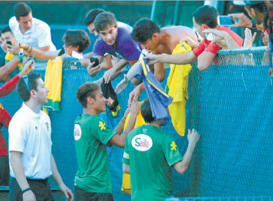 Neymar y Brasil, listos para Honduras