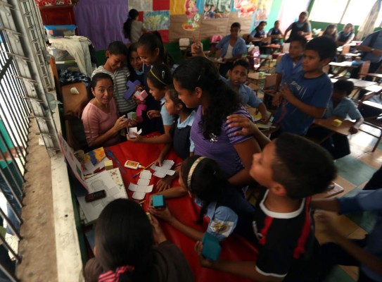 Educación prebásica iniciará a los tres años y tendrá tres grados