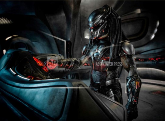 Fox retira escena de 'Predator” por antecedentes del actor Steven Wilder Striegel