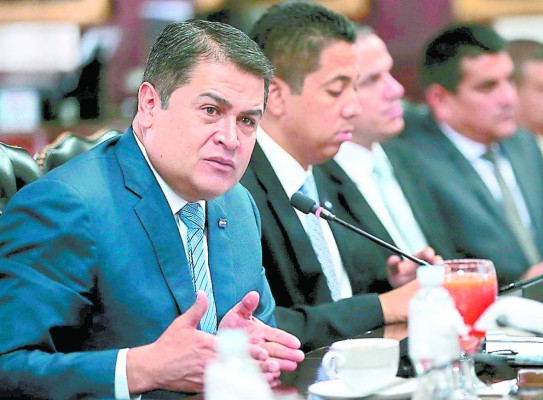 Se suspende una visa cuando alguien no califica