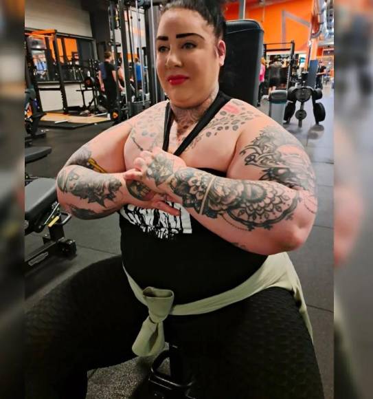 Jackie Koorn, la mujer con los brazos más grandes que Schwarzenegger
