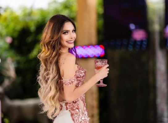Cheyla Navarro, influencer que lucha por su vida tras ser acribillada