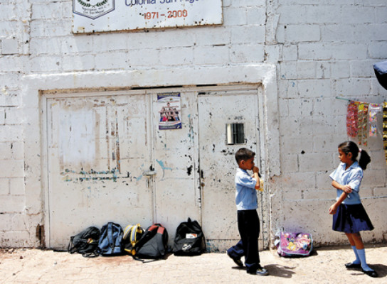 Denuncian mezcla de política y gremialismo en sistema educativo