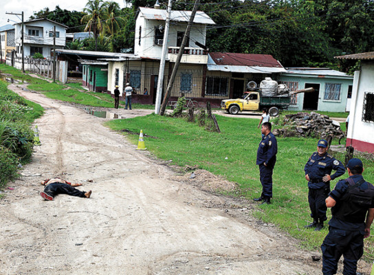 Vecinos matan y le cortan las manos a ladrón
