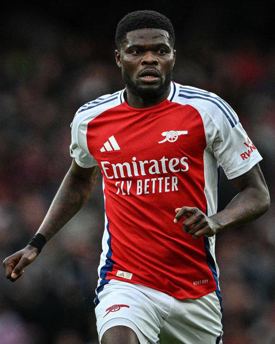 Se quedó sin equipo y ahora es acusado de cinco cargos de violación otro de agresión sexual