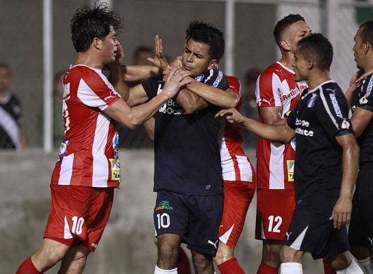 Honduras El Progreso empata 3-3 ante Vida