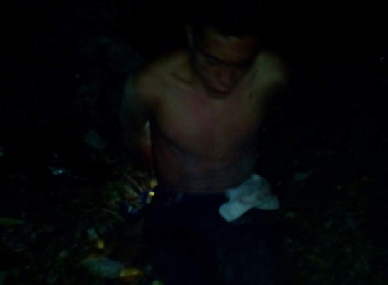 Rescatan a joven cuando estaba a punto de ser asesinado en 'casa loca'