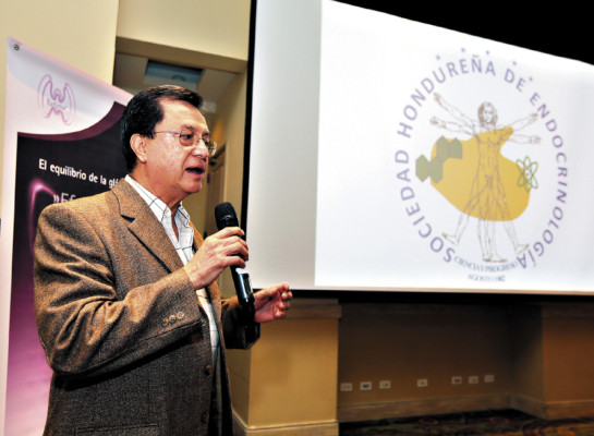 ¿Presenta problemas de tiroides?