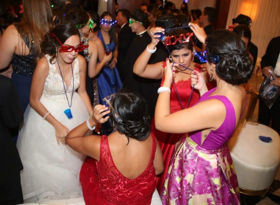 Prom 2017 de la Escuela Americana: Decoración llena de elegancia y sofisticación