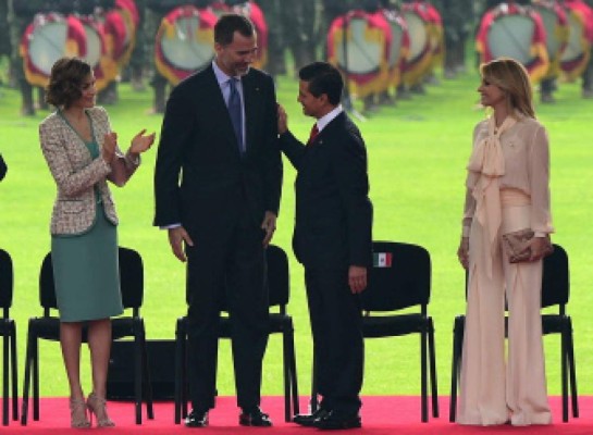 Rey Felipe inicia visita a México