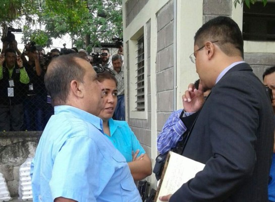 Declaran culpable por seis delitos de difamación e injuria a David Romero