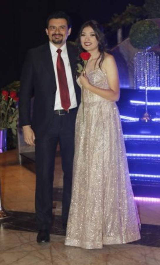 Prom generación 2019 de CEAD Christian School, una noche para recordar