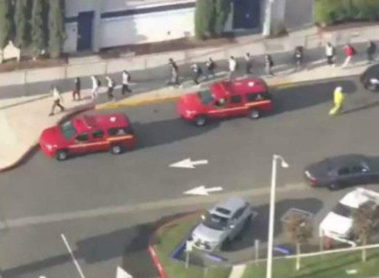 Las primeras imágenes del tiroteo en secundaria de Los Ángeles