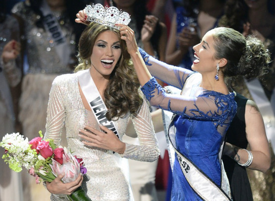 Gabriela Isler 'honrada' en convertirse en la séptima Miss Universo venezolana