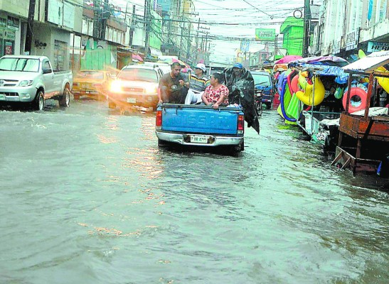 Más de 10 mil personas afectadas producto de las lluvias en el norte