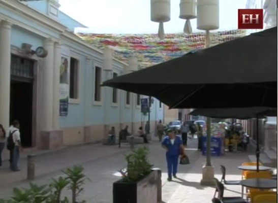 Saludos a los míos desde el paseo Liquidambar de Tegucigalpa