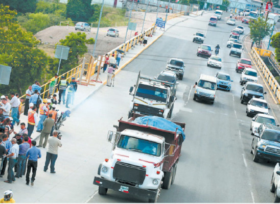 Inauguran ampliación del puente San José