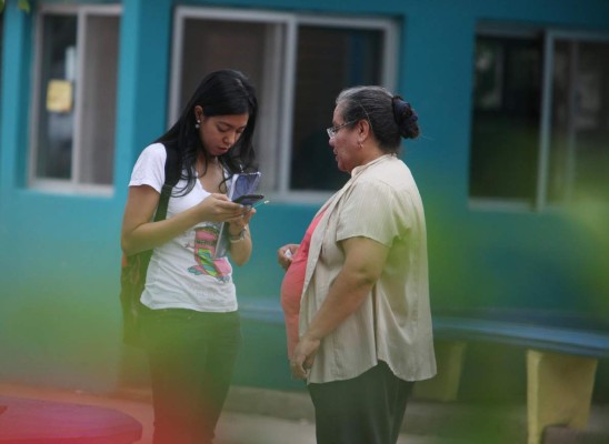 Karen Carías: Una mano amiga para superar los apuros del mundo digital