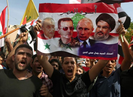 Activistas: Ataque ruso mata a docenas en noroeste de Siria